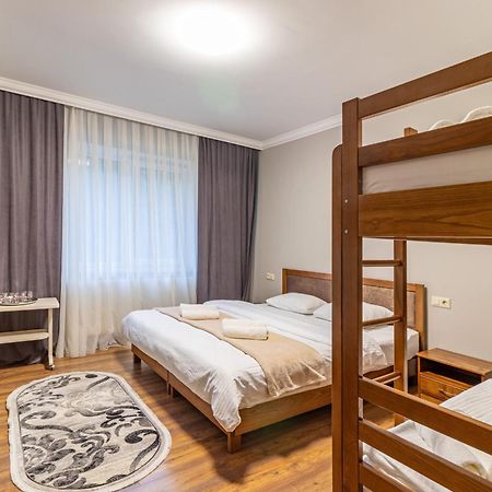 Севеней Готель Bukowel Zewnętrze zdjęcie